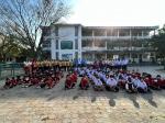 ประธานในพิธี และแขกผู้มีเกียรติ ถวายเครื่องไทยธรรม และภัตตหาร...
